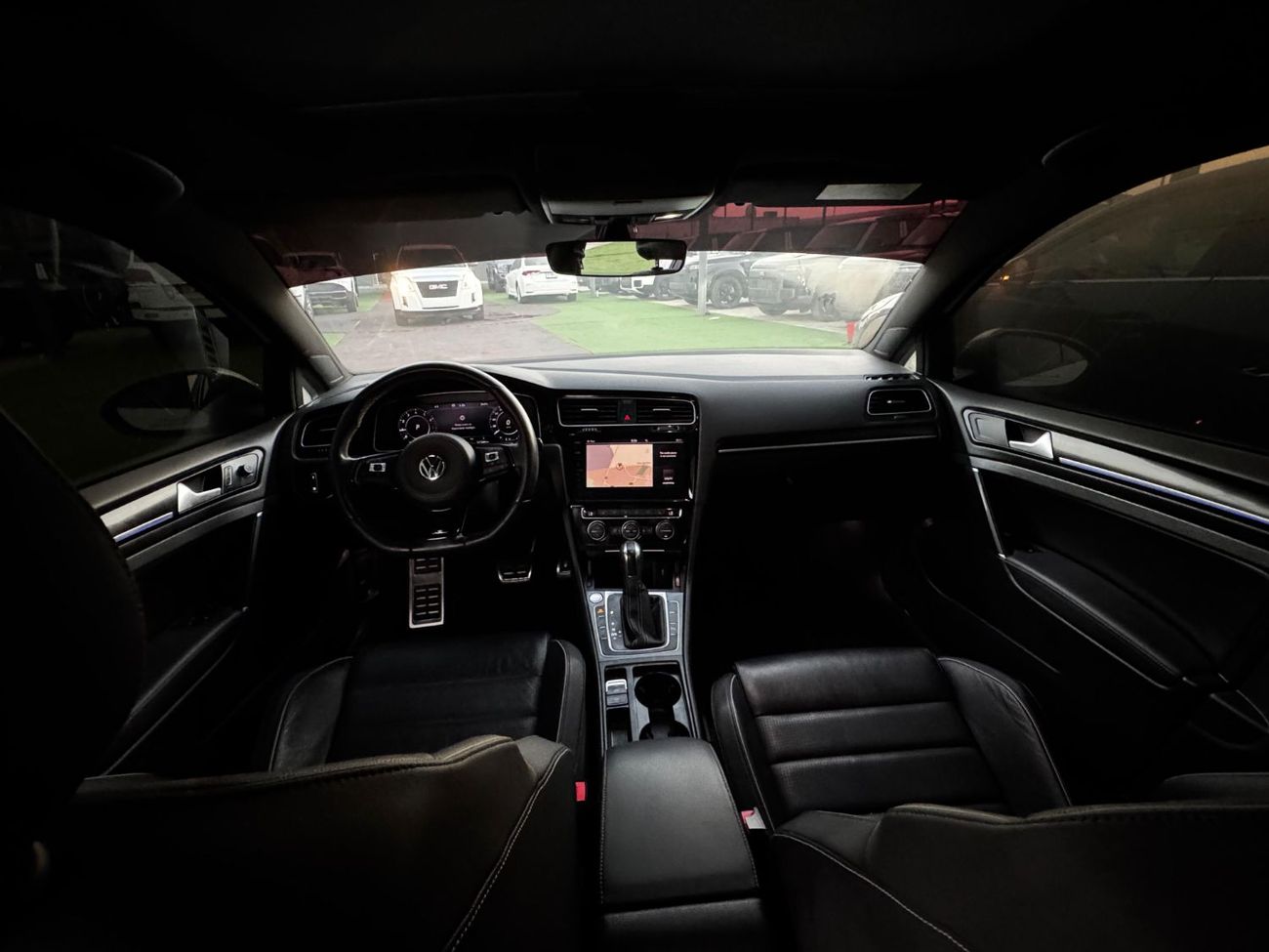 فولكس واجن جولف ار