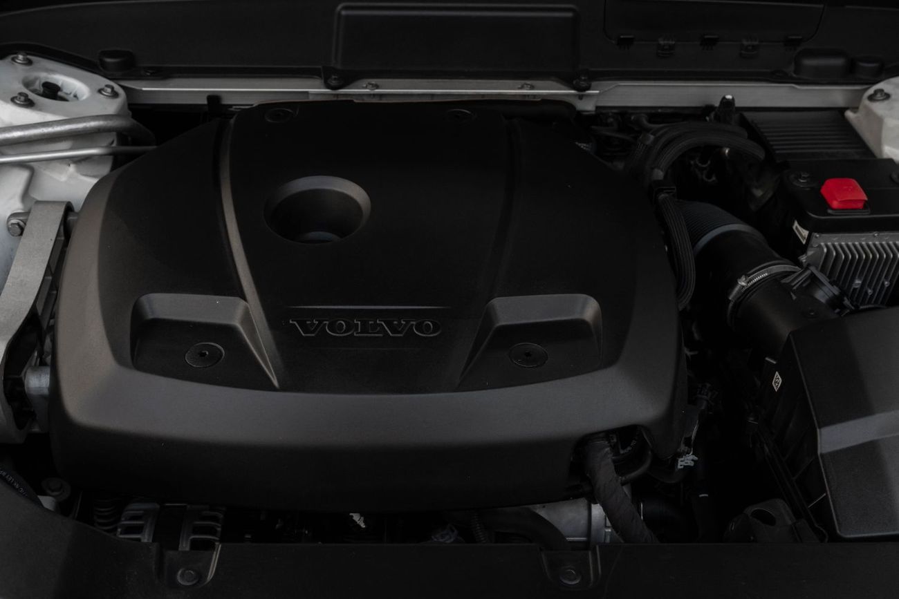 فولفو XC 60 R-Design | 1,763 P.M | 0% Downpayment | Fantastic Condition!