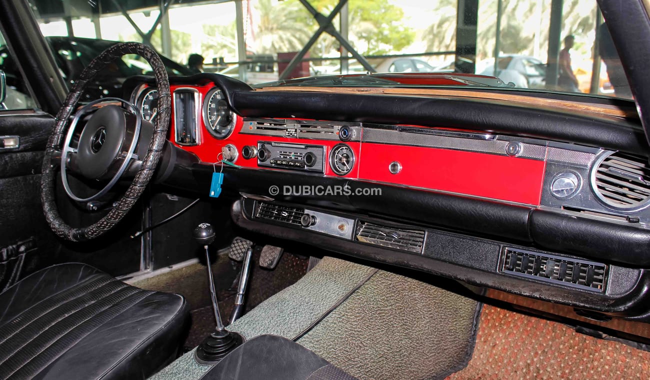 Mercedes-Benz 280 SL