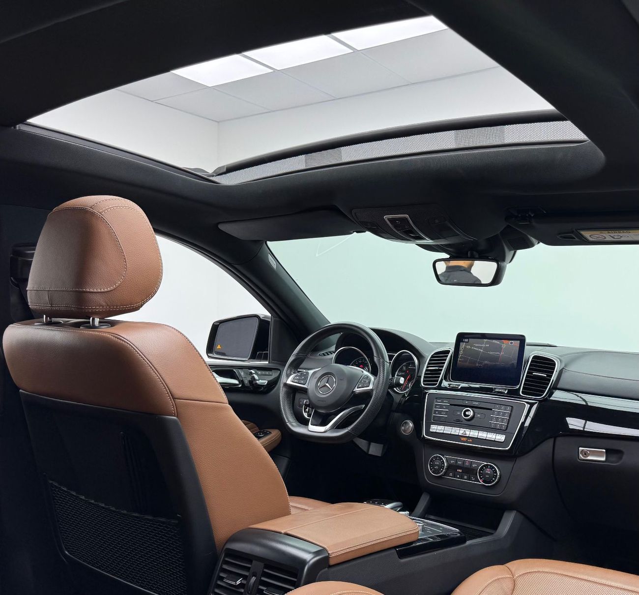 مرسيدس بنز GLE 43 AMG 2019 Mercedes Benz GLE43 AMG, Warranty, Full Mercedes Service History, Excellent Condition, GCC