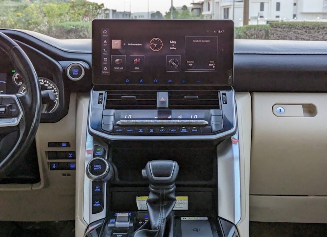 تويوتا لاند كروزر GXR 2023 DIESEL TWIN TURBO GCC IN EXCELLENT CONDITION