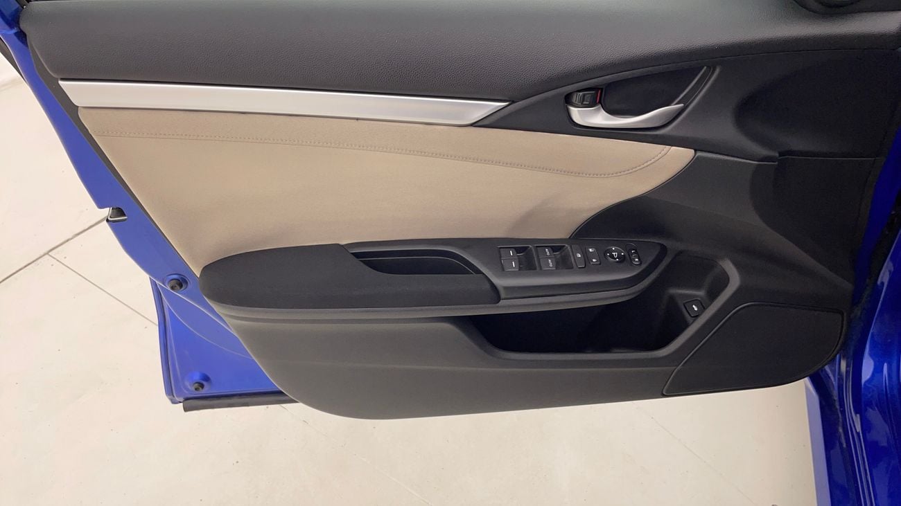 هوندا سيفيك EXI 2 | بدون دفعة مقدمة | اختبار القيادة في المنزل