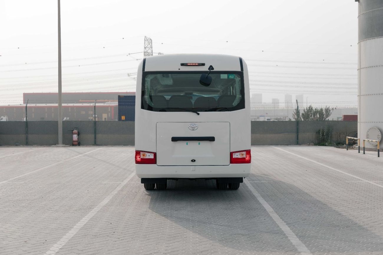 تويوتا كوستر 2.8L - 22 Seater - White Inside Grey | Export Only