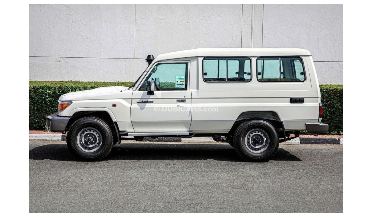 Toyota Land Cruiser 70 2022 Toyota LC78 4.5L Hardtop - 9 STR | AC | Manual
