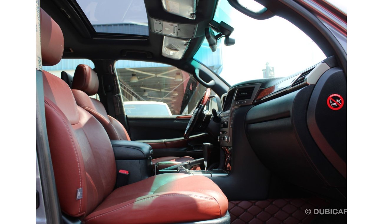 Lexus LX 570 SPORTPLUS 2015 GCC SPECS FSH MINT IN CONDITION