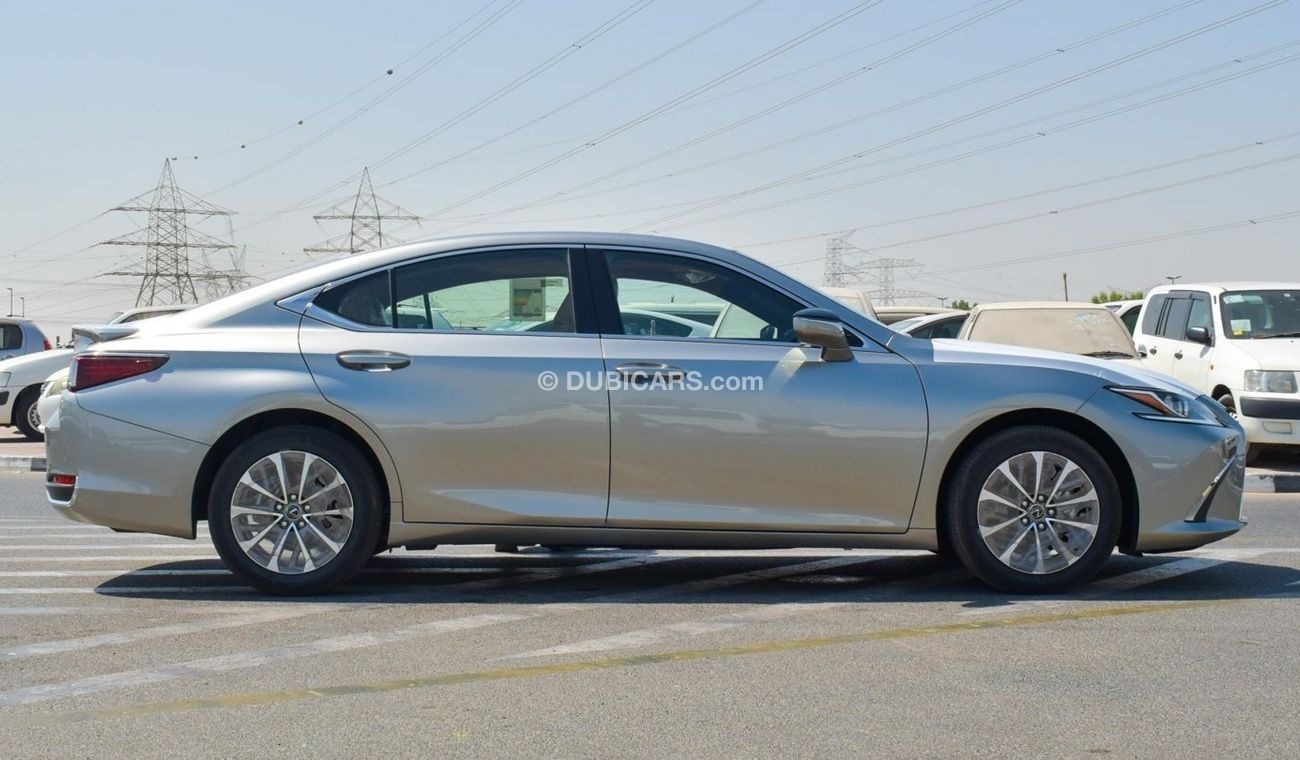 Lexus ES 300 H | Hybrid | GCC Specification | 2023 | with AMAZING OFFER