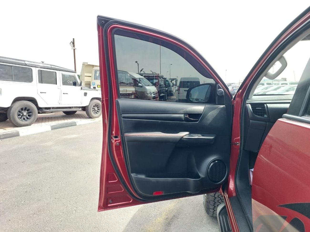 Toyota Hilux  TOYOTA HILUX PICK UP RHD 2022 MODEL 2.8 L DIESEL AUTOMATIC(PM81032)