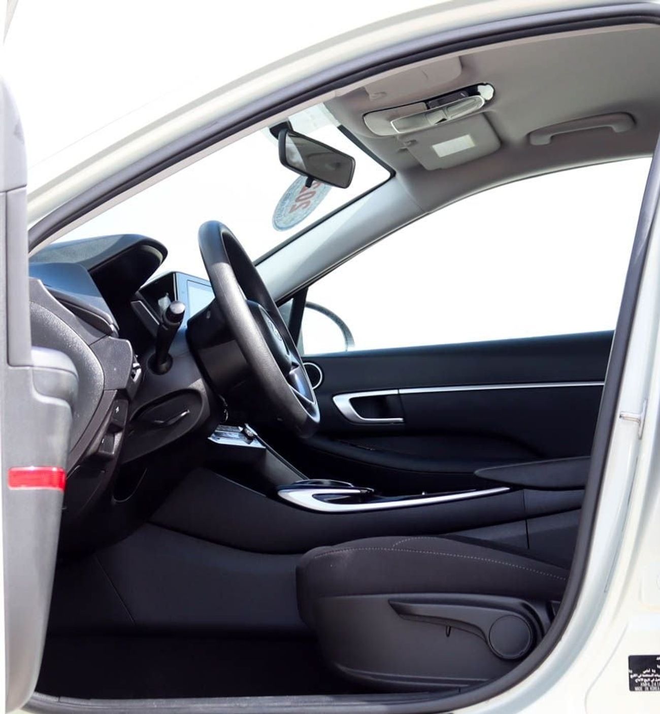 هيونداي سوناتا GL 2.5L Hyundai sonata 2023 GCC 2.5L Original paint accident-free in excellent condition 1388 P.M