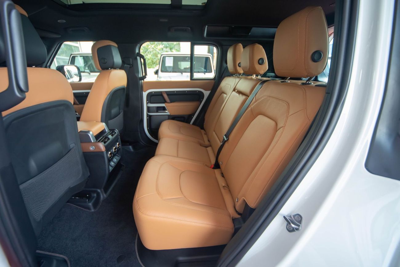 لاند روفر ديفندر P400 90 HSE 3.0L (5 Seater)