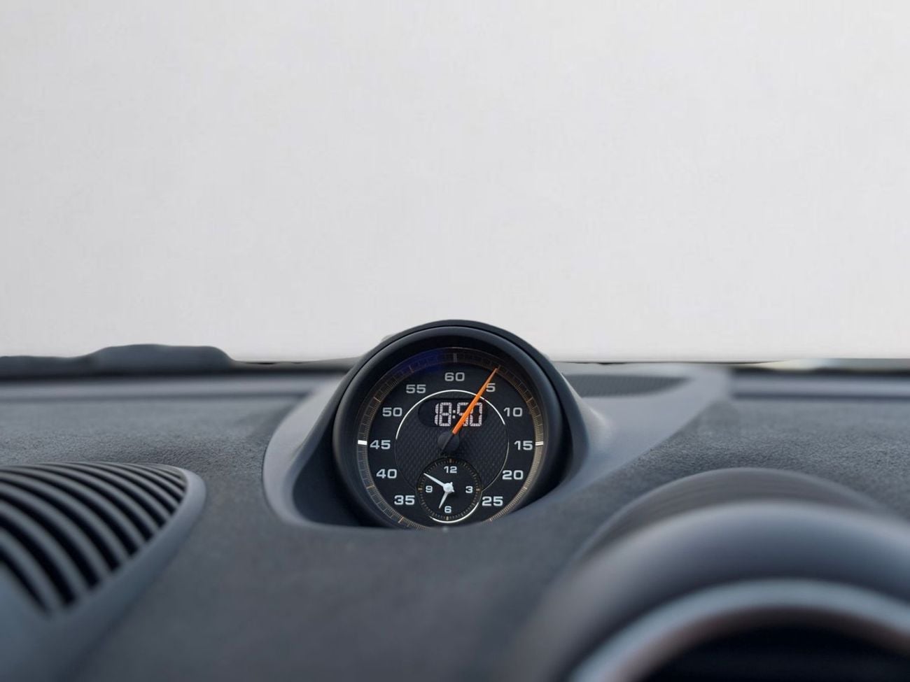 بورش كايمان 718 GT4 RS FULL AGENCY SERVICE & WARRANTY | WEISSACH | 0% DOWN | AED 10,400 P.M