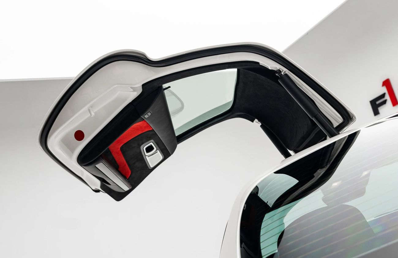 Mercedes-Benz SLS AMG 6.3L V8 Naturally Aspirated Engine