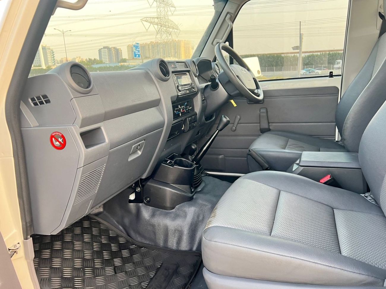 تويوتا لاند كروزر بيك آب