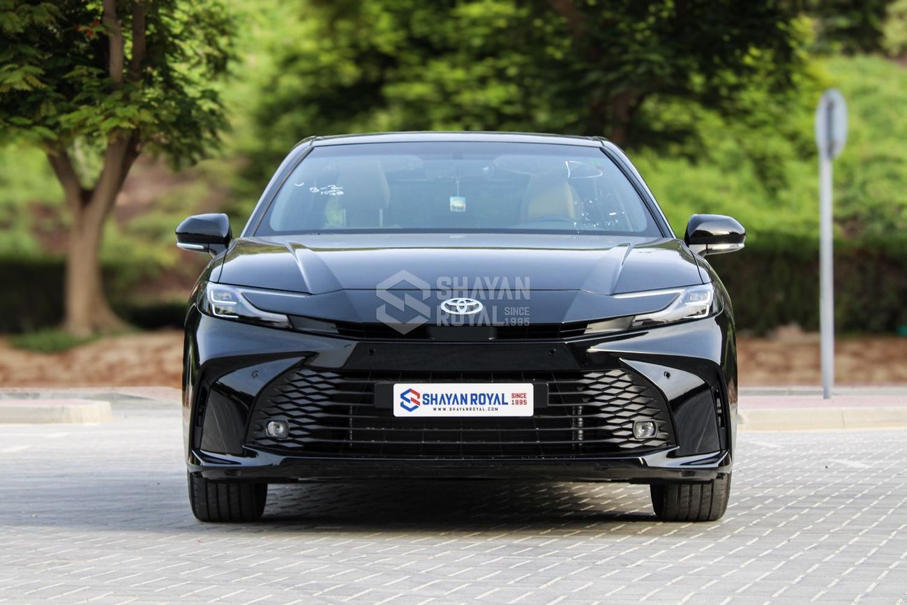 Toyota Camry LHD LE 2.5L HEV FWD AT WITH PANORAMIC SUNROOF 25MY