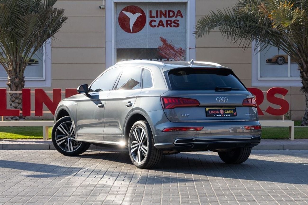 أودي Q5 45 TFSI Quattro S Line 2.0L (252 HP)