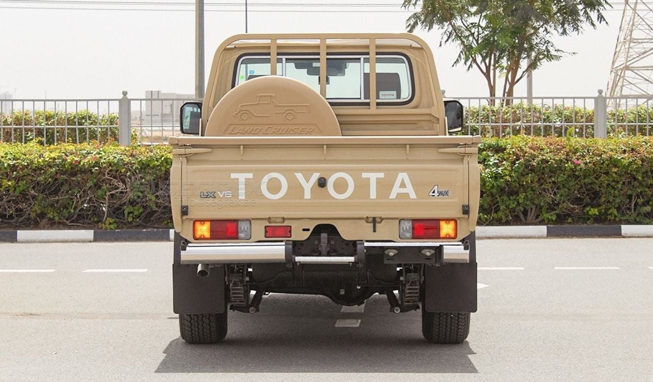 تويوتا لاند كروزر بيك آب LC79, Single Cabin, 4.0L Petrol 4WD 6-Speed Automatic | Brand New | 2025 Model | For Export
