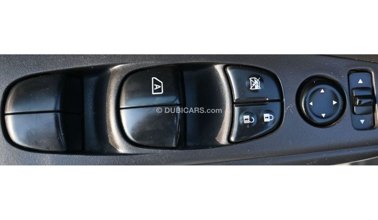 Nissan Kicks 2020 (GCC ) very good condition without accident original paint