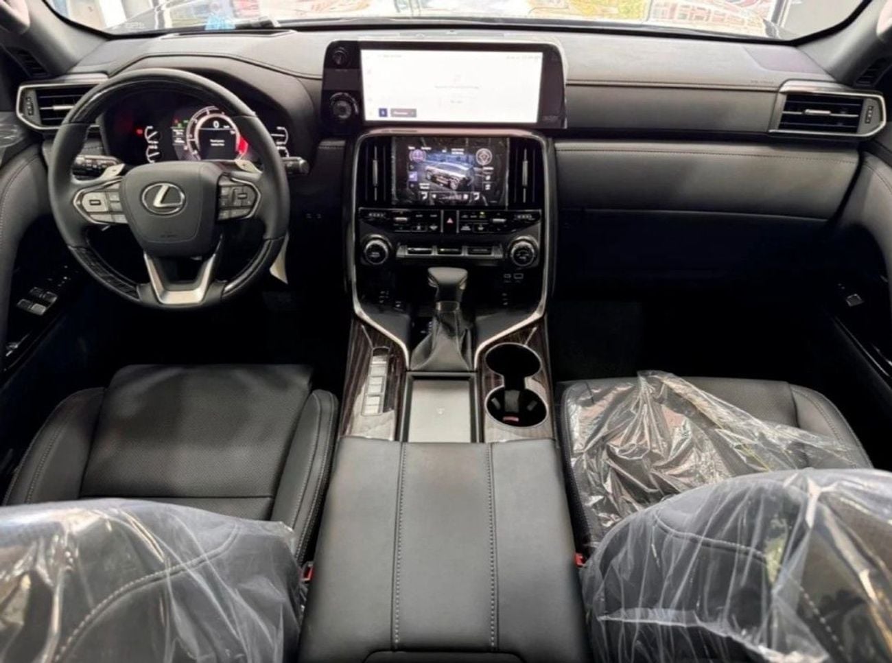 Lexus LX600 SIGNATURE