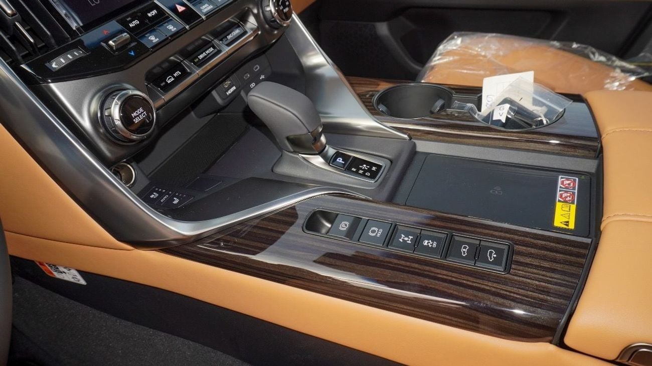 Lexus LX 700h Signature HYBIRD