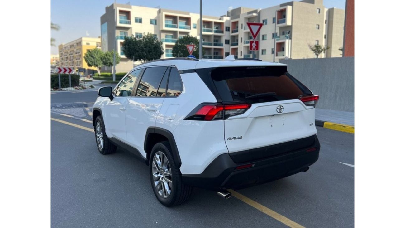 Toyota RAV4 XLE Premium VIP