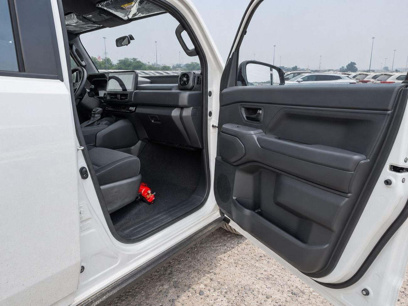 Toyota FJ Cruiser ECTAV0137 - 2027 Toyota FJ Cruiser - 2.7L Petrol Auto - White