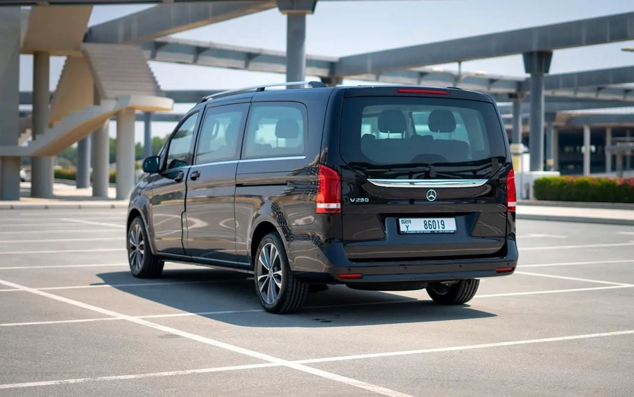 Mercedes Benz V 250 V 250 GCC Specs