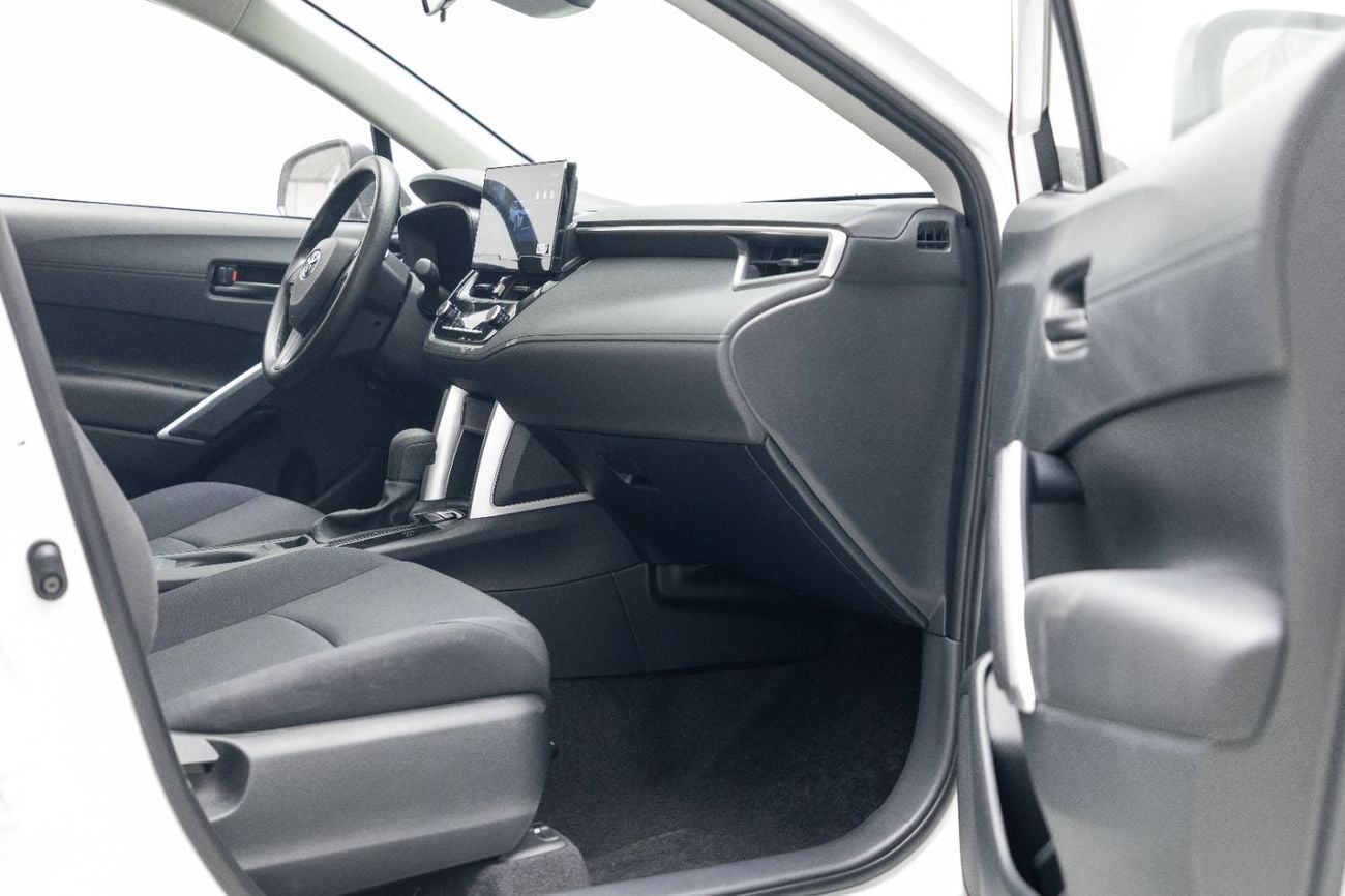 تويوتا كورولا كروس Elite 2.0L - Hybrid - White Inside Black | Export Only