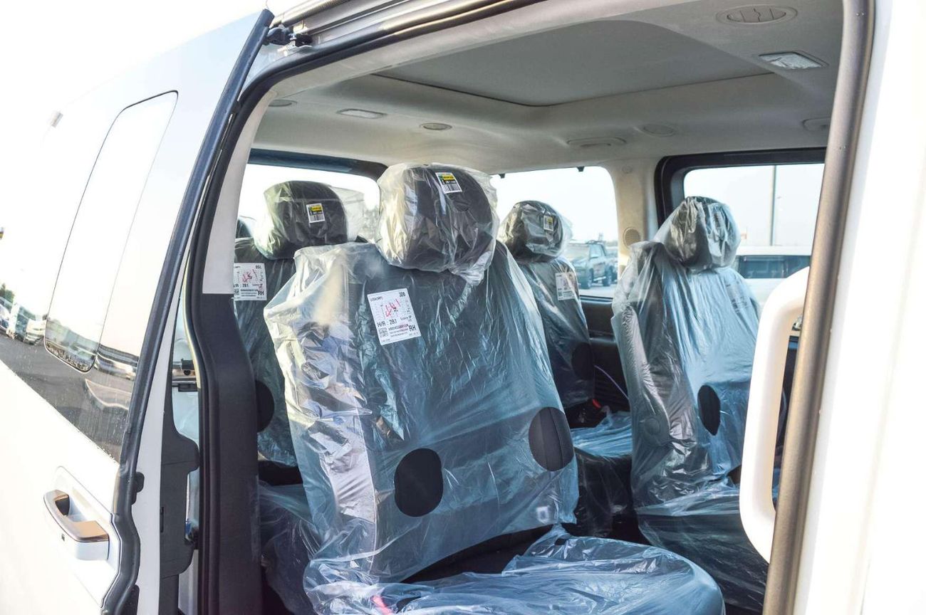 Hyundai Staria HYUNDAI STARIA 2.2L DIESEL LUXURY 2025