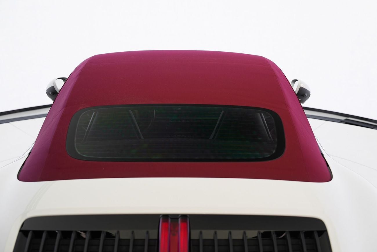 بورش 911 Carrera 4 3.0L (444 HP) Convertible