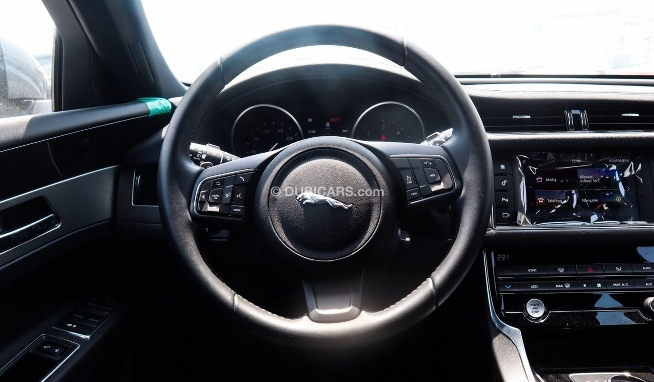 Jaguar XF 2.0 Diesel Pure AWD Brand New
