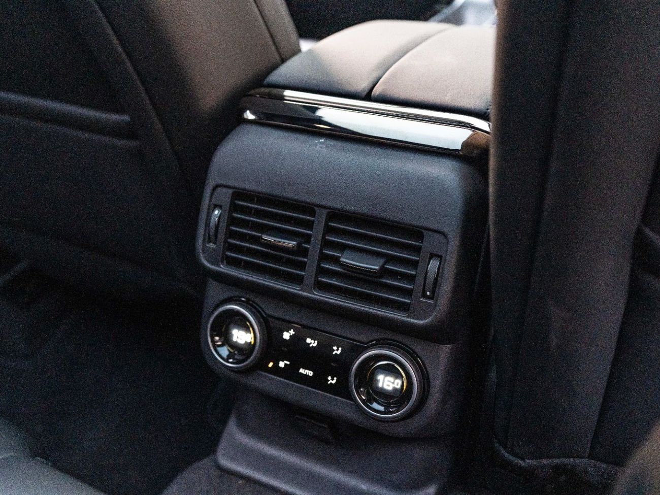 Land Rover Range Rover Velar P250 R-Dynamic SE 2.0L