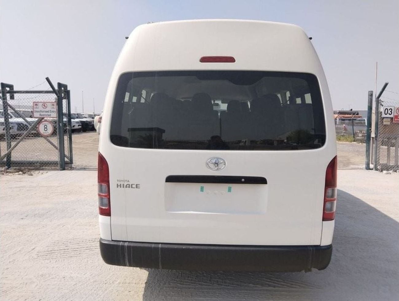تويوتا هاياس GL TOYOTA HIACE HIGH ROOF DIESEL 2.5L