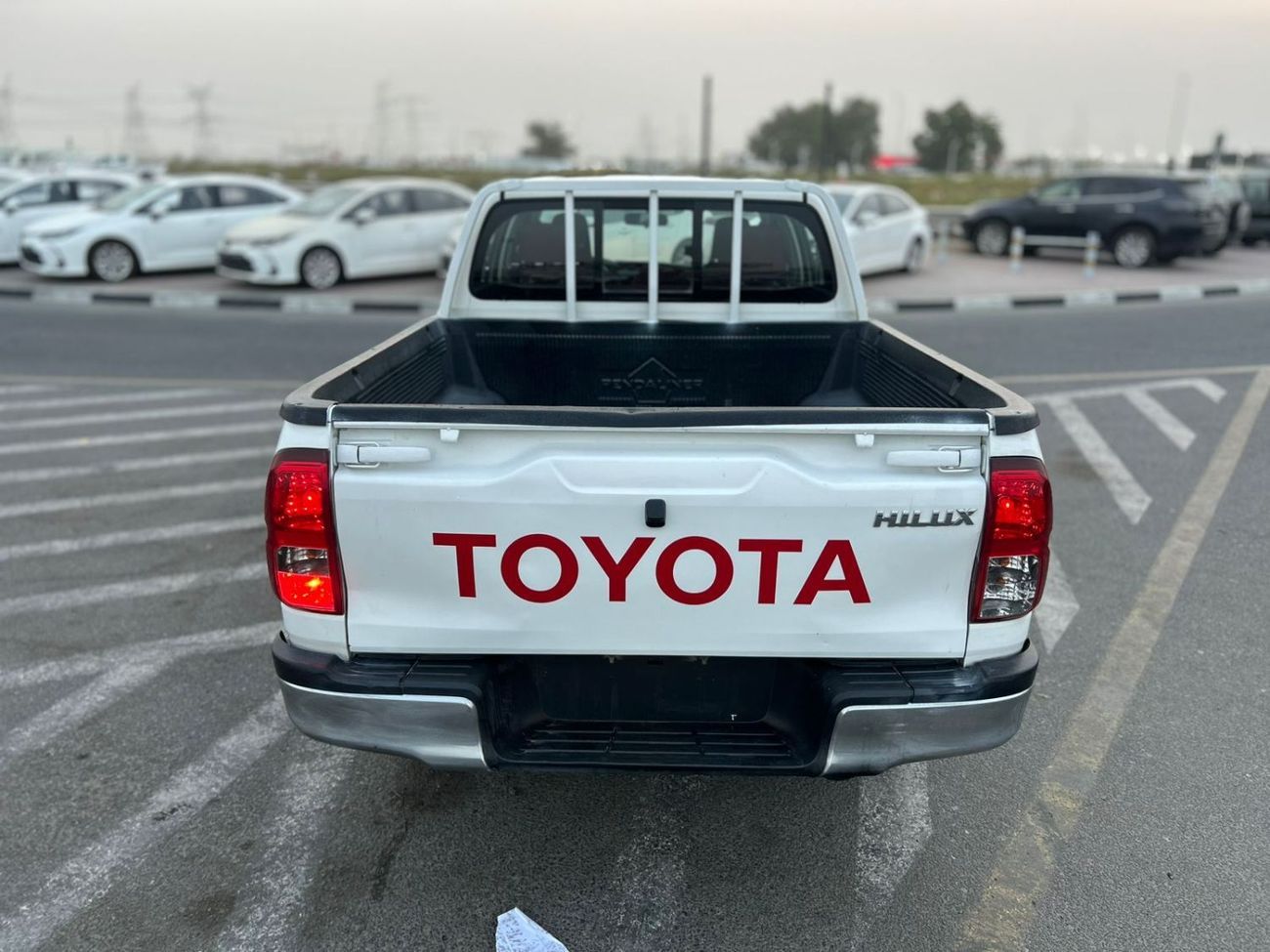 تويوتا هيلوكس 