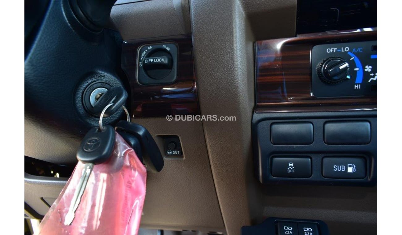 Toyota Land Cruiser Pick Up 79 LX