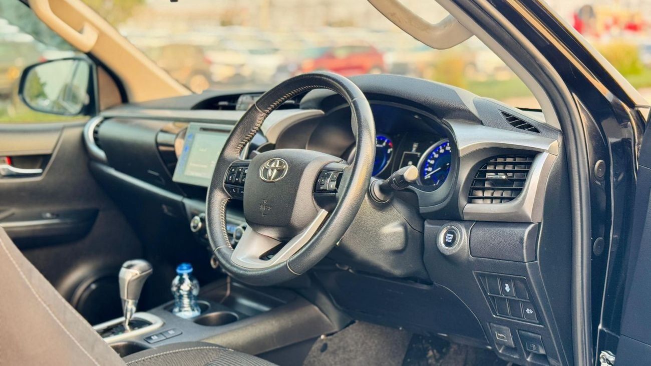 تويوتا هيلوكس 2018 HILUX SMART CAB – RHD | 4WD POWER | AUTO TRANS | CRUISE | ROLL BAR | ADVENTURE