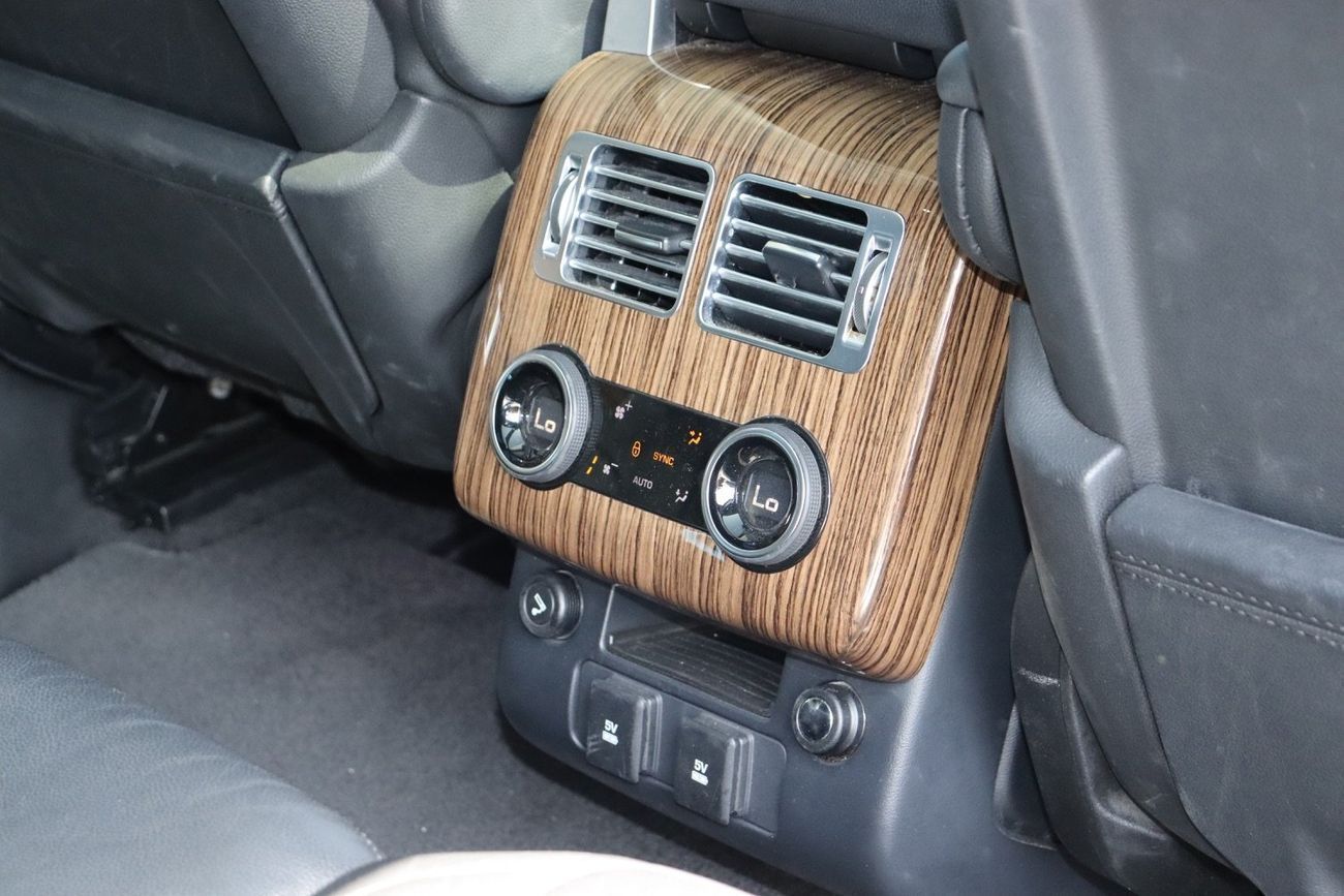 لاند روفر رينج روفر AUTOBIOGRAPHY 3.0L (375 HP)