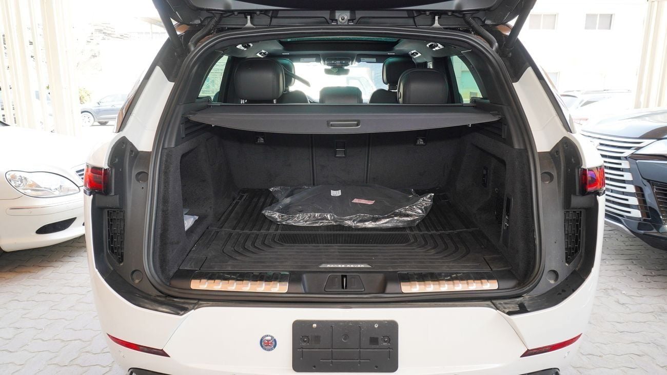 لاند روفر رينج روفر سبورت DYNAMIC SE P400