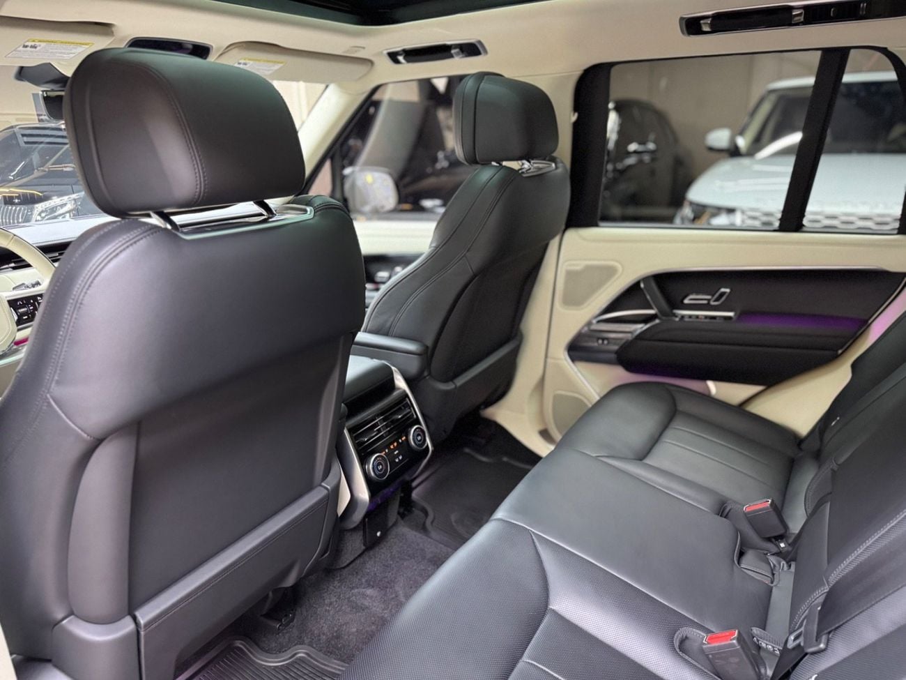 Land Rover Range Rover LWB First Edition P530 4.4L