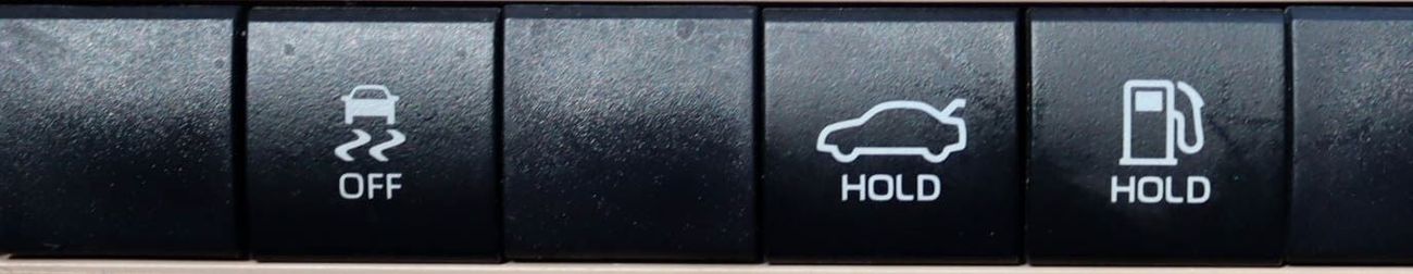 تويوتا كامري SE+ 2.5L Toyota Camry 2019 GCC full option v6 original paint without accidents in excellent conditio