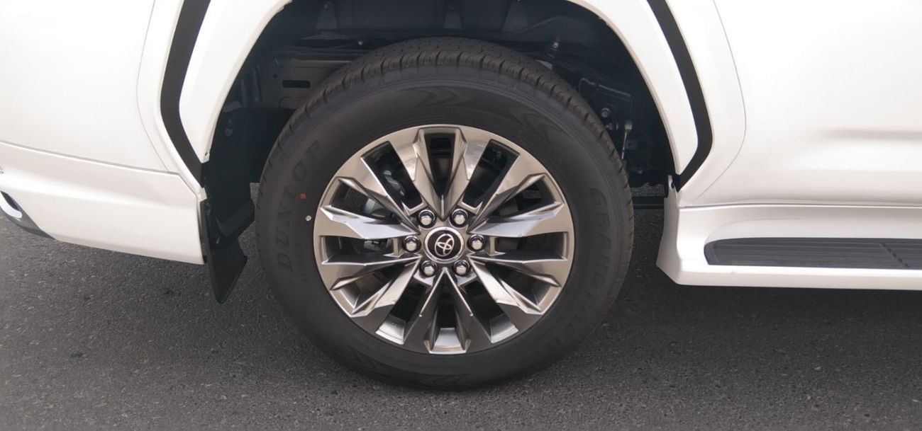 تويوتا لاند كروزر Rhd zx petrol Auto Right-Hand drive Brand-new full options