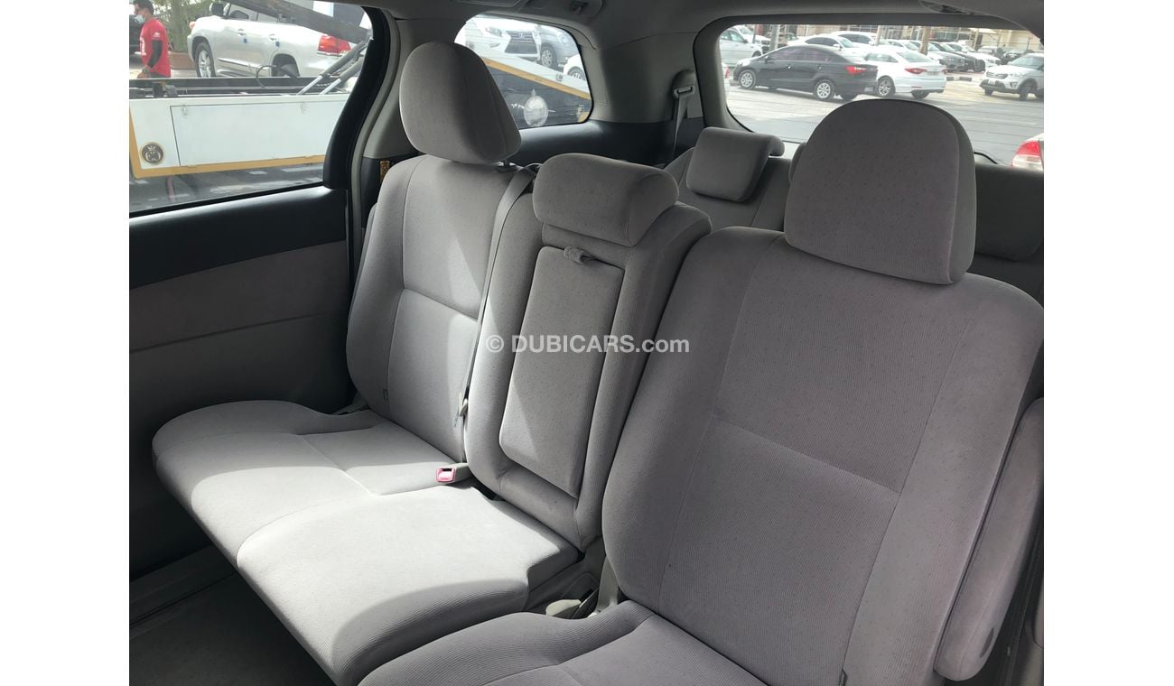 تويوتا بريفيا Toyota Previa model:2007. Excellent condition