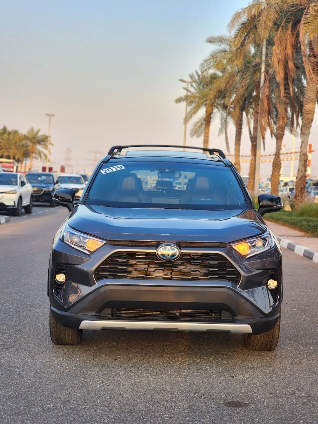 Toyota RAV4 XLE RAV4 XSE HYBRID FULL OPTION