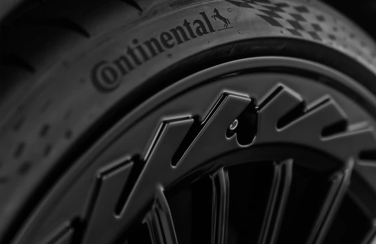 مازيراتي MC20 3.0 L Twin-Turbocharged V6 Engine