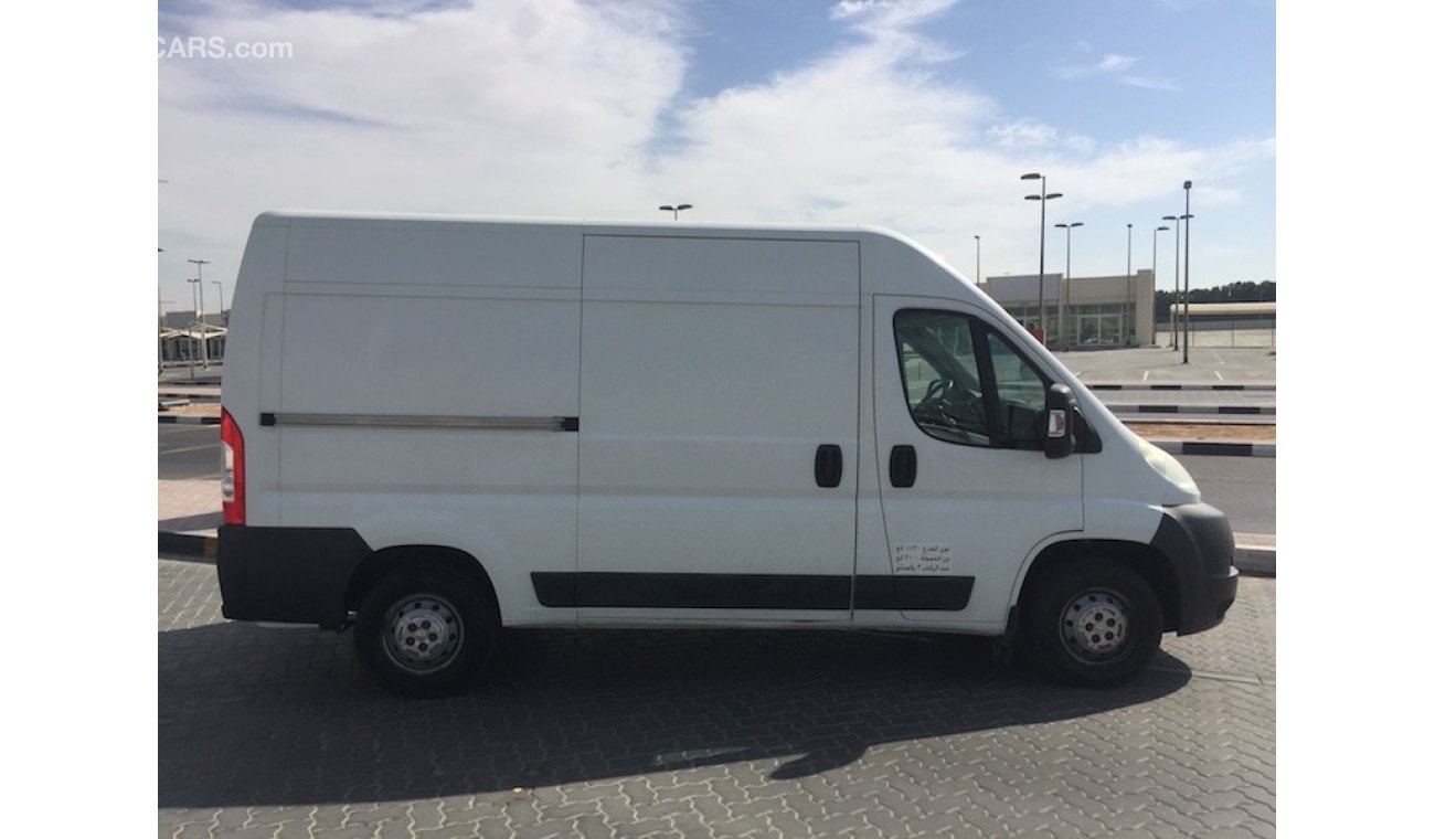 Peugeot Boxer DELIVERY VAN GCC SPECS