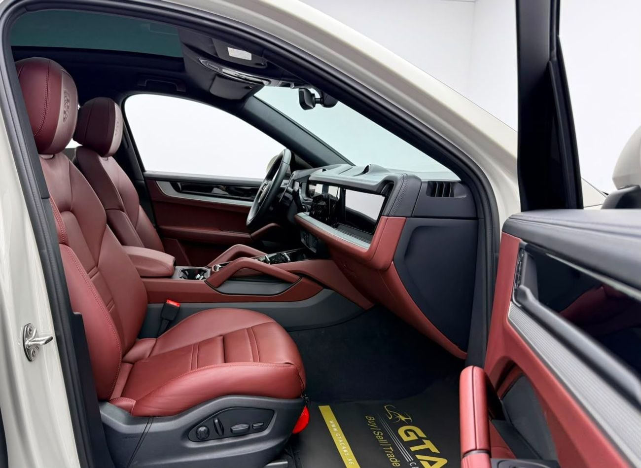 Porsche Cayenne 2025 Porsche Cayenne S, Porsche Warranty+Full Service History, GCC