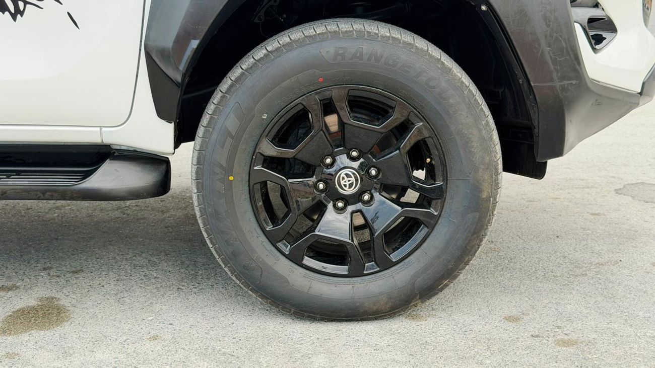 تويوتا هيلوكس -