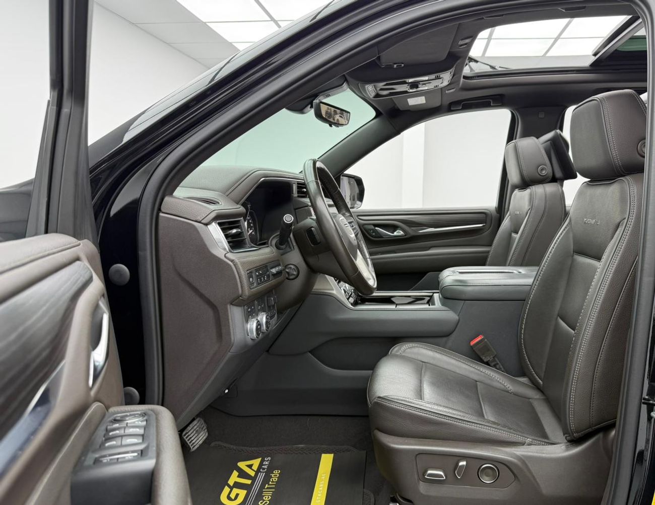 جي أم سي يوكون 2021 GMC Yukon Denali, Dec/2026 GMC Warranty + Service Package, GMC Full Service History, GCC