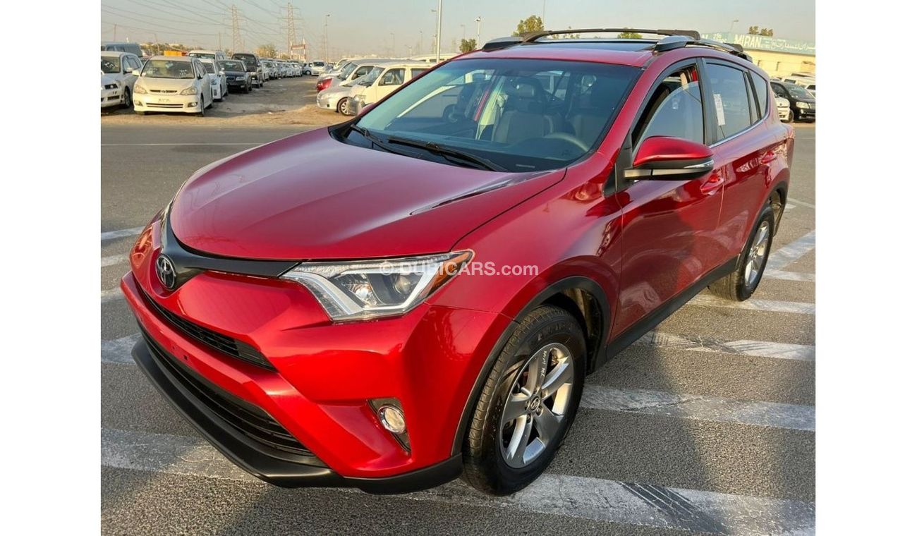 Toyota RAV4 2015 Toyota Rav4 XLE 4x4 With Sunroof - 2018 Front Shape
