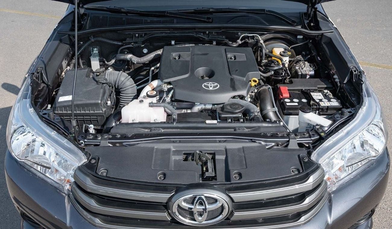 Toyota Hilux TOYOTA HILUX DC 2.4D MT 4X4 P.WINDOW MY2024– SILVER