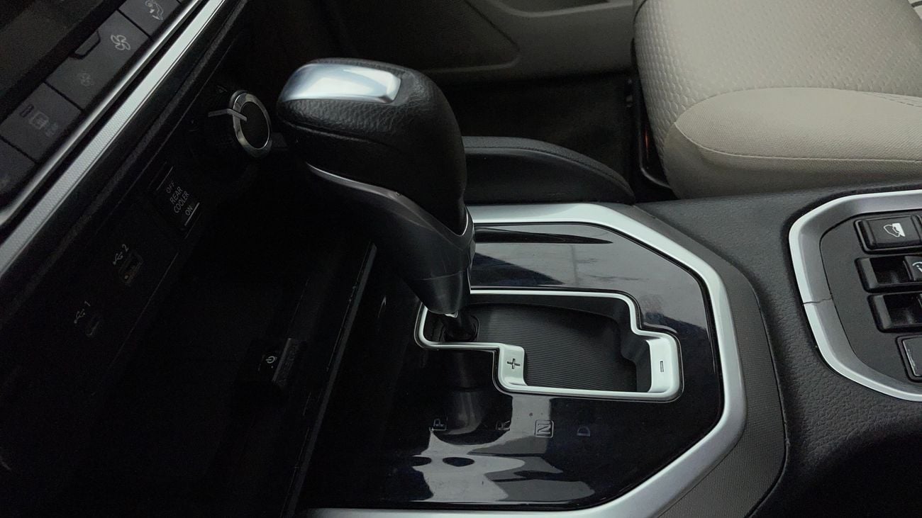 نيسان إكستيرا TITANIUM 2.5 | بدون دفعة مقدمة | اختبار القيادة في المنزل