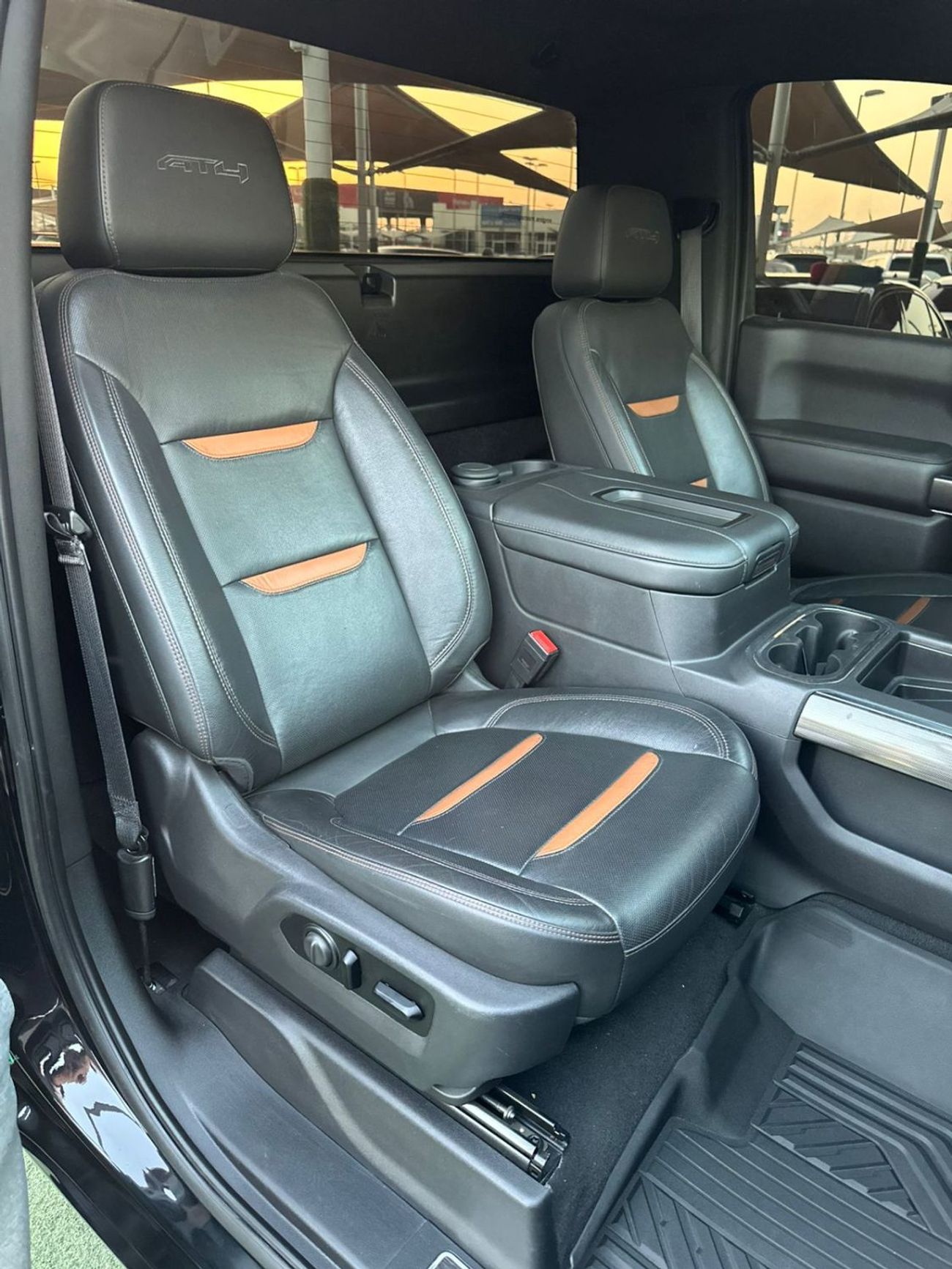 جي أم سي سييرا جي ام سي سيرا بيك اب AT4  خليجي 2021  فل ابشن صبغ وكاله بحاله ممتازه تحت الضمان